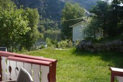 beim-fruehstueck-sonne-blick-und-ruhe-geniessen-